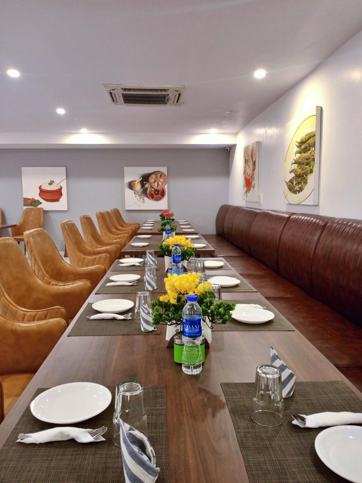 Aamantran Residency Hotel, Sohna Road, Sector 49, Gurugram Gurgaon Exteriör bild