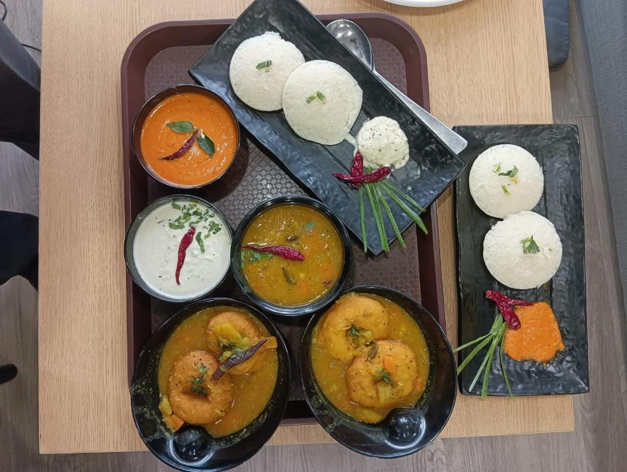 Aamantran Residency Hotel, Sohna Road, Sector 49, Gurugram Gurgaon Exteriör bild