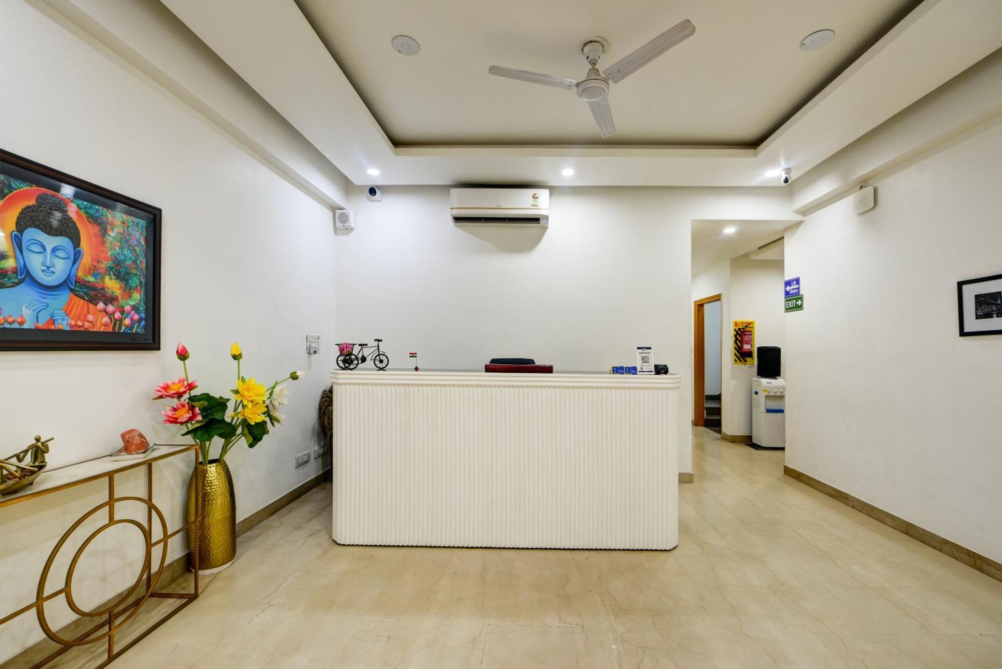 Aamantran Residency Hotel, Sohna Road, Sector 49, Gurugram Gurgaon Exteriör bild