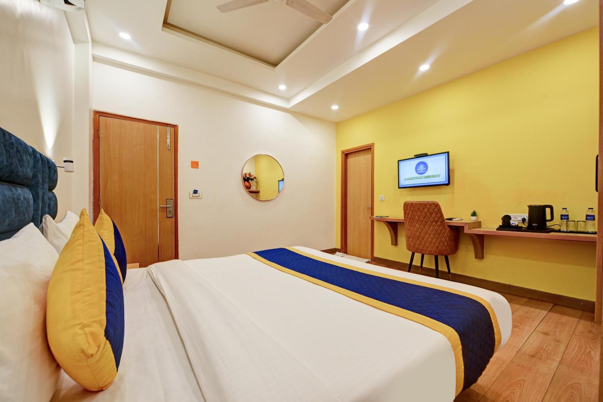 Aamantran Residency Hotel, Sohna Road, Sector 49, Gurugram Gurgaon Exteriör bild