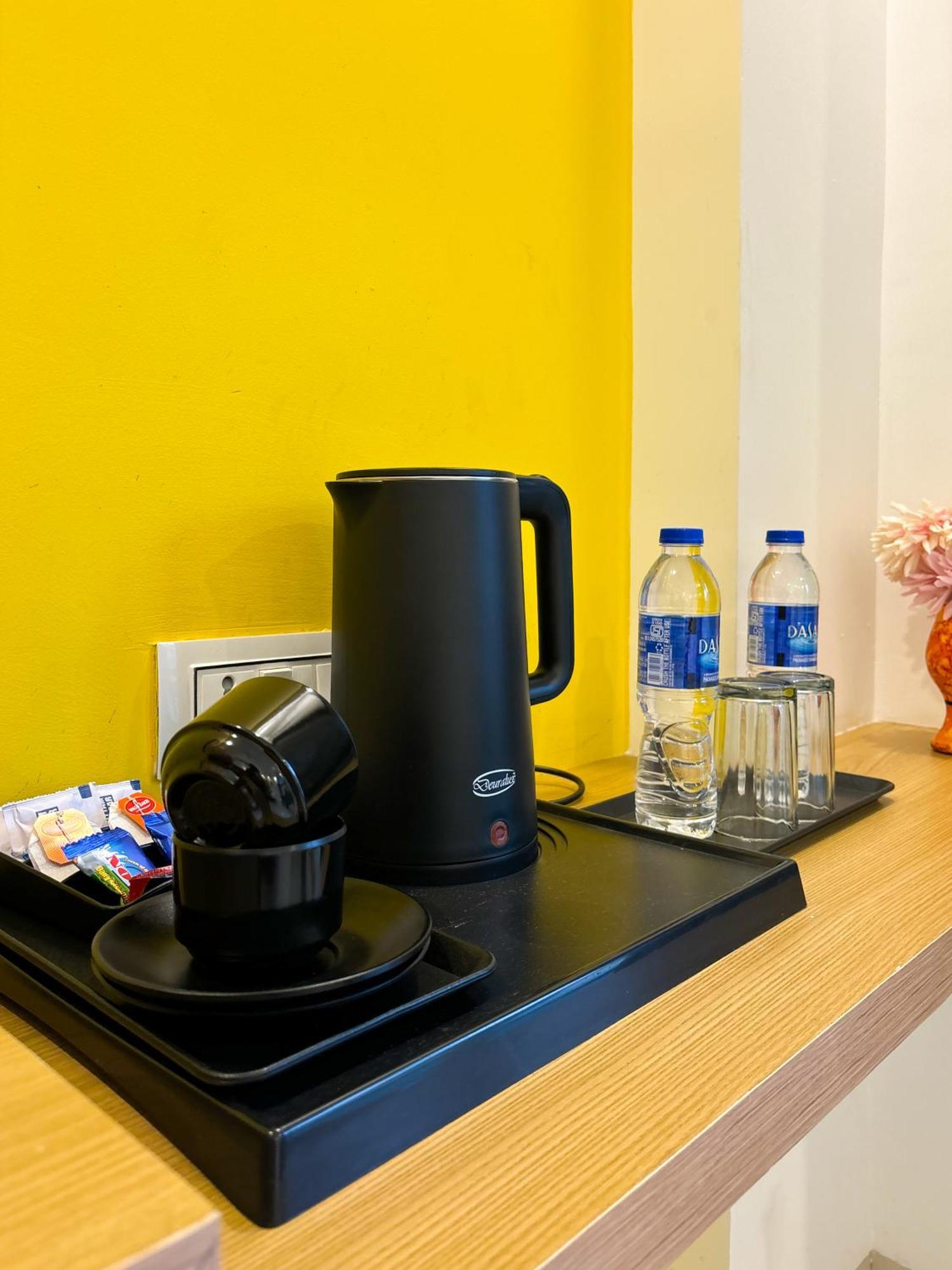 Aamantran Residency Hotel, Sohna Road, Sector 49, Gurugram Gurgaon Exteriör bild